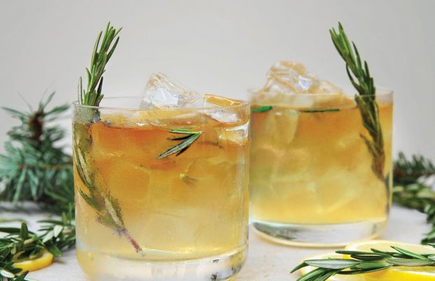Whiskey Ginger Smash made with virginia black whiskey, ginger, rosemary, lemon and soda
