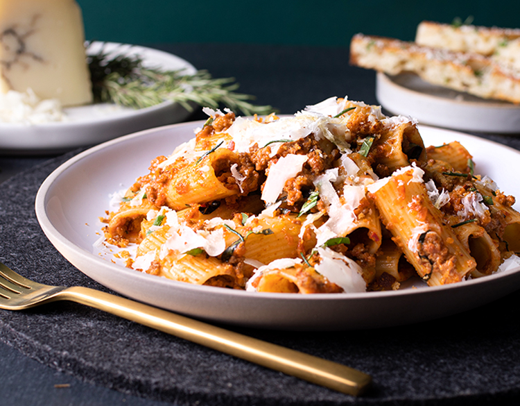 Arriba 94+ imagen cactus club english bay menu Abzlocal.mx